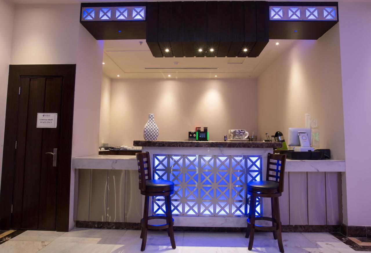 Blue Night Hotel Djedda Buitenkant foto